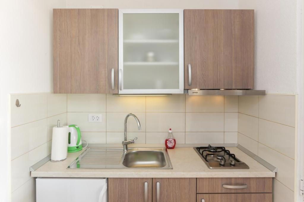 Apartments Stipo Drače エクステリア 写真
